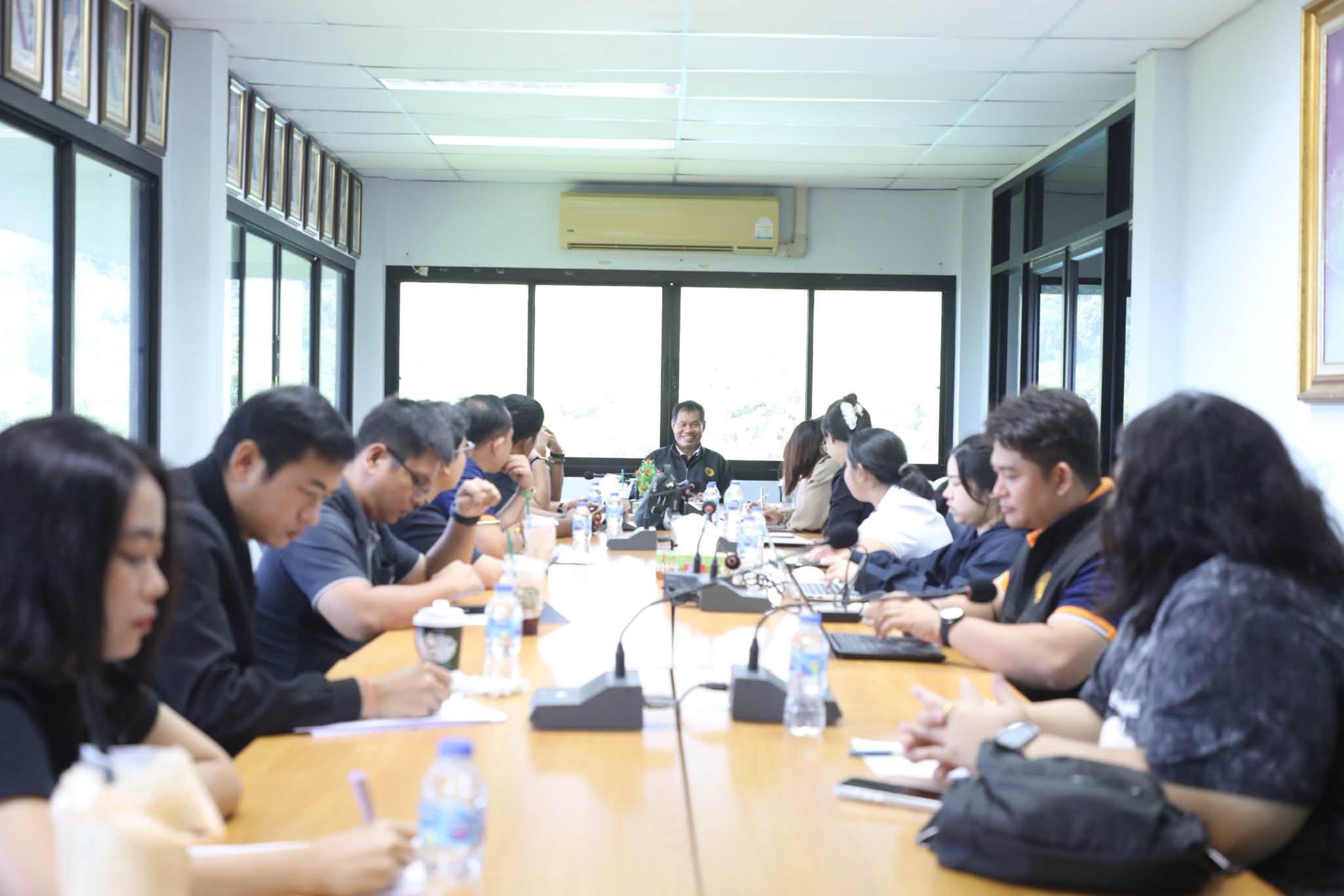 title - ส.ป.ก. ประชุมเตรียมความพร้อมงานติดตาม รมช. ลงพื้นที่ตรวจราชการในพื้นที่จังหวัดภูเก็ต